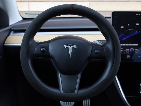 Used 2020 Tesla Model Y Performance AWD/4WD image 34
