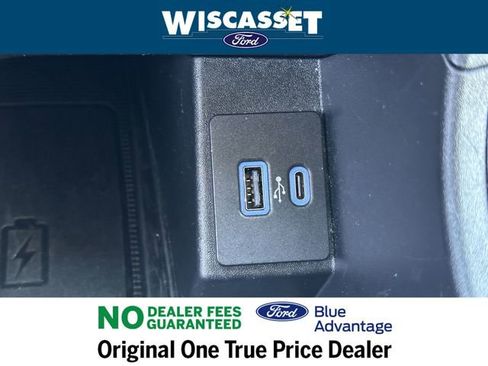 Certified 2022 Ford Edge Titanium image 17