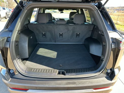 Used 2026 Chevrolet Equinox LT image 23