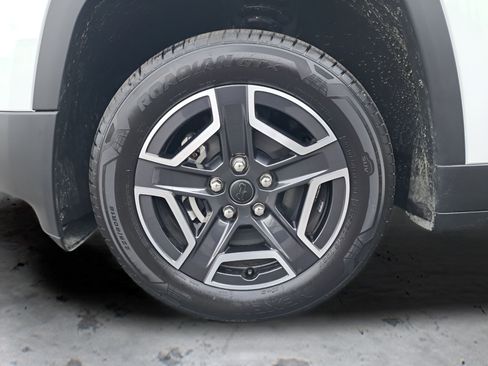 New 2026 Jeep Cherokee Laredo AWD/4WD image 28