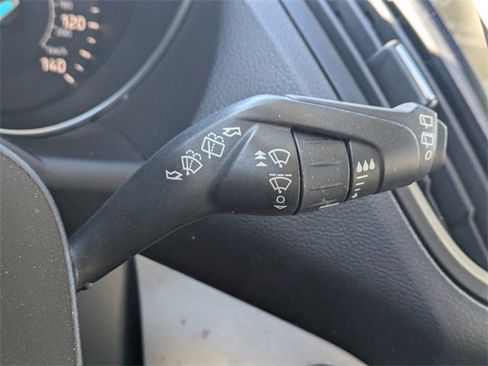 Used 2019 Ford Escape SE image 31