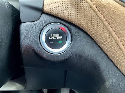 Used 2022 Chevrolet Equinox Premier image 31