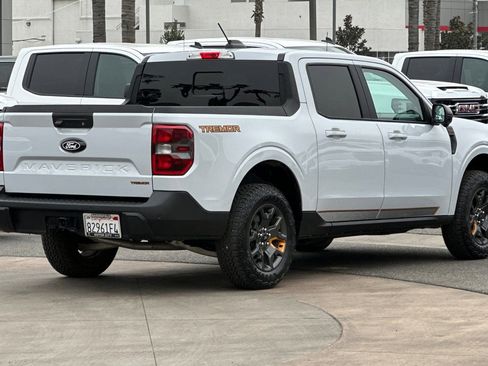 Used 2025 Ford Maverick Tremor image 4
