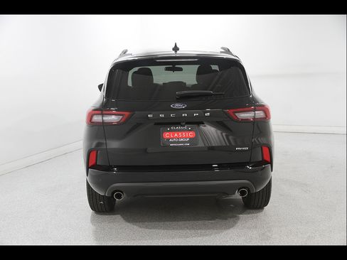 Used 2023 Ford Escape ST-Line w/ Tech Pack #1 AWD/4WD image 19