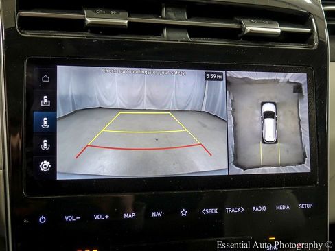 Used 2024 Hyundai Tucson Limited image 16