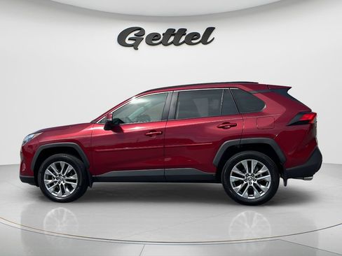 Used 2023 Toyota RAV4 XLE Premium AWD/4WD image 8