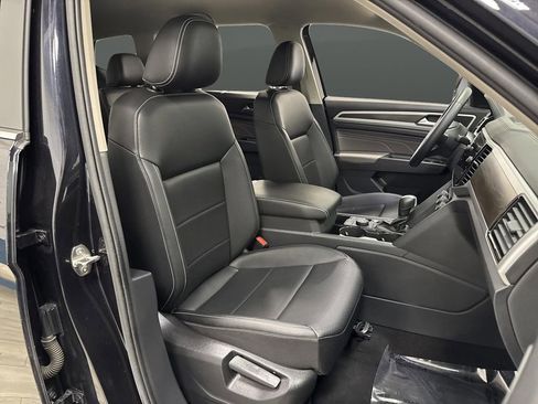 Used 2022 Volkswagen Atlas SE w/ Black Wheel Package image 29