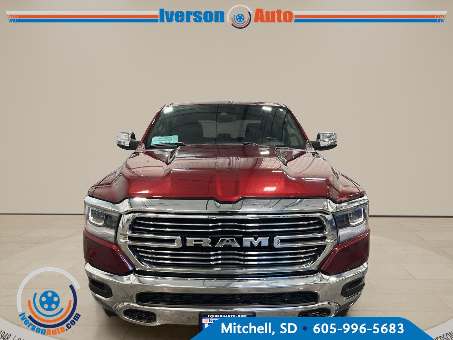 Used 2023 RAM 1500 Laramie AWD/4WD image 2