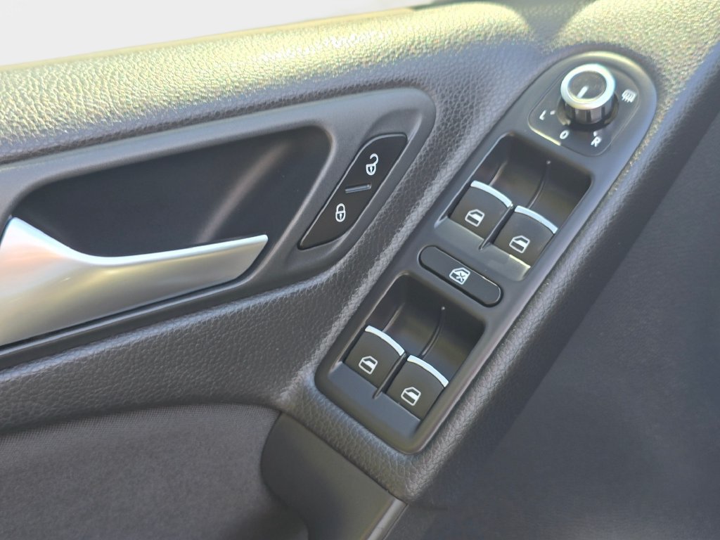 Used 2014 Volkswagen GTI Wolfsburg Edition FWD image 30