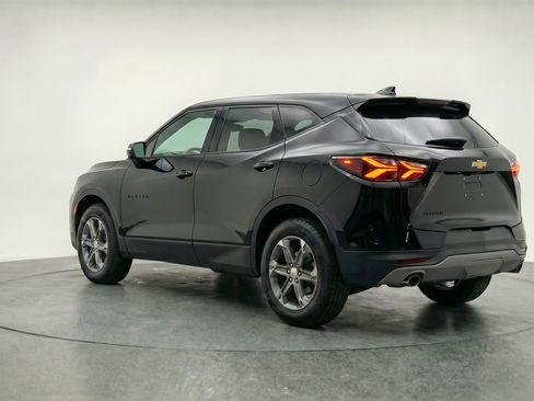 Used 2025 Chevrolet Blazer LT image 6