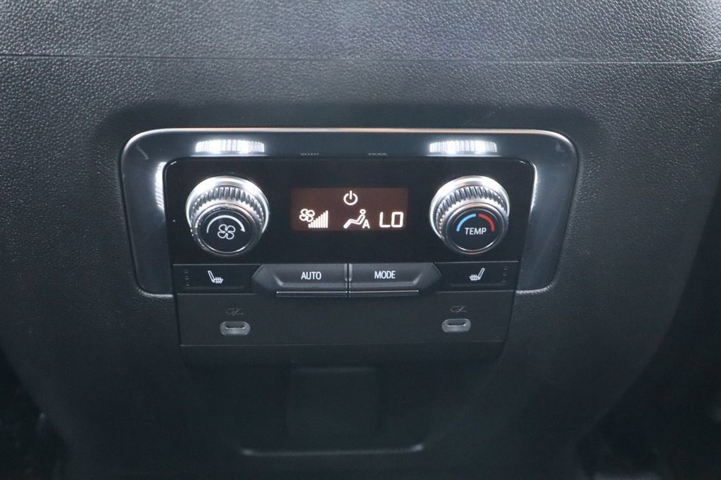 Used 2023 GMC Yukon XL AT4 w/ Max Trailering Package AWD/4WD image 31