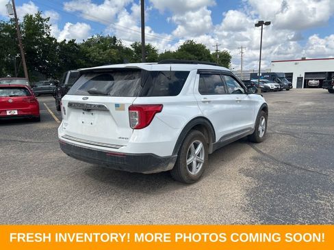 Used 2021 Ford Explorer XLT AWD/4WD image 3