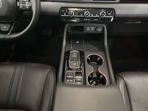 Used 2023 Honda Pilot Elite image 21