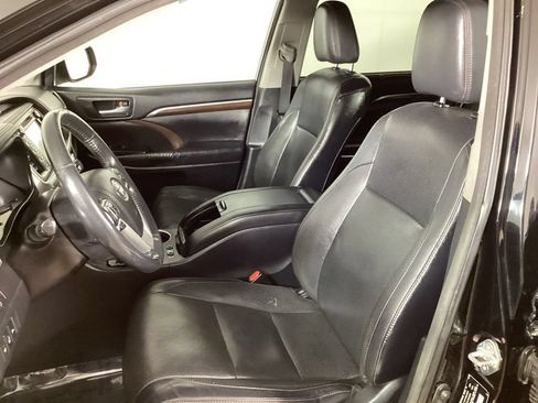 Used 2016 Toyota Highlander Limited Platinum AWD/4WD image 12