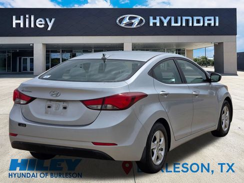 Used 2014 Hyundai Elantra SE FWD image 4