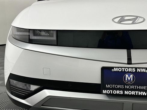 Used 2024 Hyundai Ioniq 5 SEL image 4