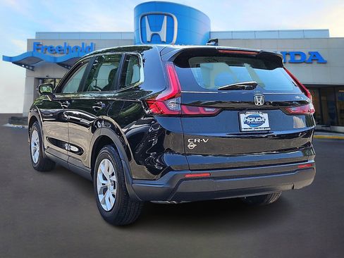 Used 2023 Honda CR-V LX image 5
