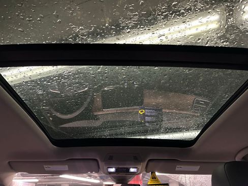 New 2026 Volkswagen Atlas SE image 10