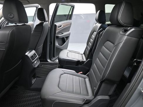 Used 2025 Volkswagen Atlas SEL image 20