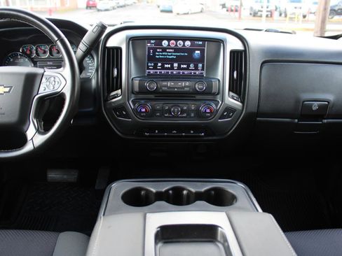 Used 2018 Chevrolet Silverado 1500 LT w/ All Star Edition image 10