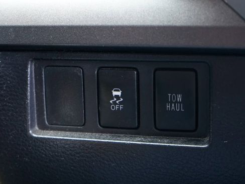 Used 2015 Toyota Tundra SR5 w/ SR5 Upgrade Package RWD image 30
