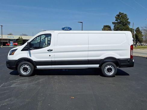 New 2026 Ford Transit 150 Low Roof RWD image 24