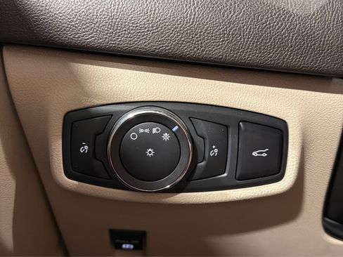 Used 2019 Lincoln MKC Premiere AWD/4WD image 22
