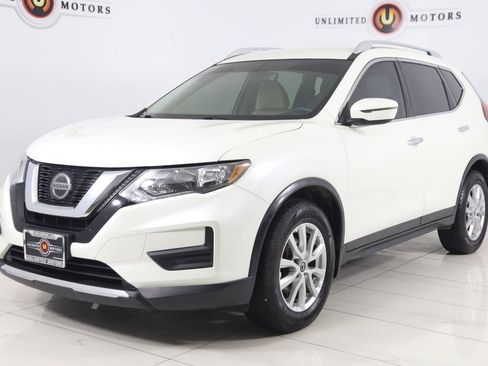 Used 2018 Nissan Rogue SV image 5