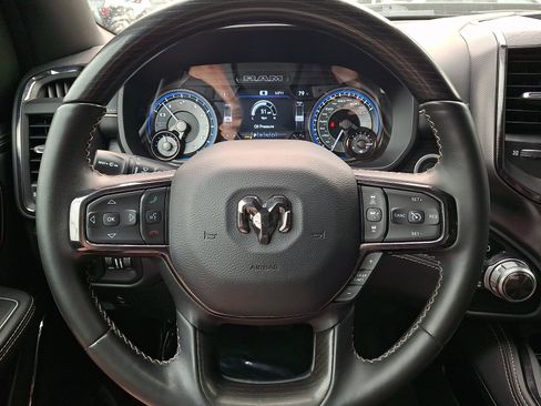 Used 2022 RAM 1500 Limited AWD/4WD image 17