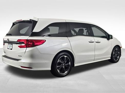 Used 2023 Honda Odyssey Elite image 10