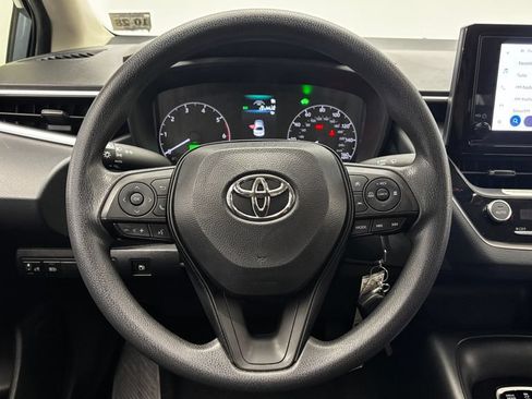 Used 2024 Toyota Corolla LE AWD/4WD image 30