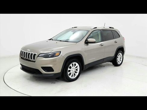 Used 2020 Jeep Cherokee Latitude FWD image 1