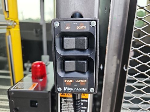 Used 2020 Ford Transit 350 XL RWD image 13