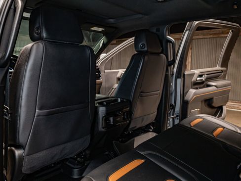 Used 2025 GMC Sierra 2500 AT4 w/ AT4 Premium Plus Package image 26