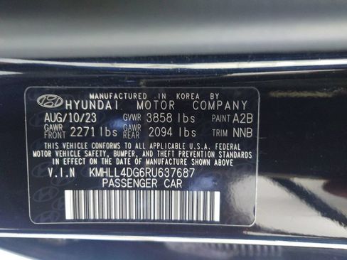 Certified 2024 Hyundai Elantra SE FWD image 30