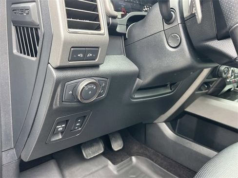 Used 2020 Ford F150 Raptor w/ Equipment Group 802A Luxury image 31