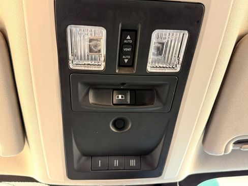 Used 2016 RAM 1500 Laramie Longhorn w/ Convenience Group AWD/4WD image 54