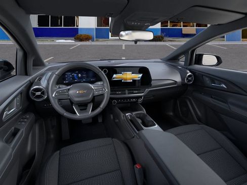 New 2026 Chevrolet Equinox EV LT image 16