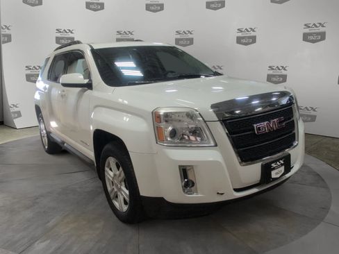 Used 2015 GMC Terrain SLE image 1