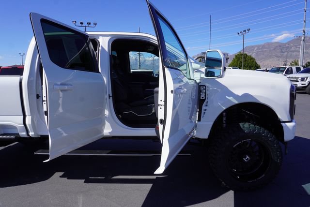 Used 2026 Ford F350 Platinum AWD/4WD image 29