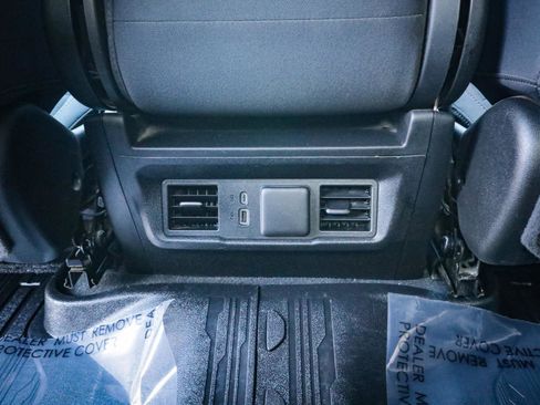 Used 2023 GMC Sierra 1500 SLE image 32