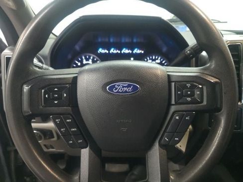 Used 2020 Ford F350 XLT w/ XLT Premium Package AWD/4WD image 17