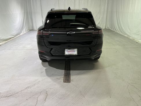 Certified 2024 Chevrolet Equinox EV RS image 9