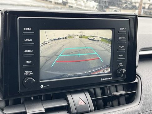 Used 2020 Toyota RAV4 LE image 30