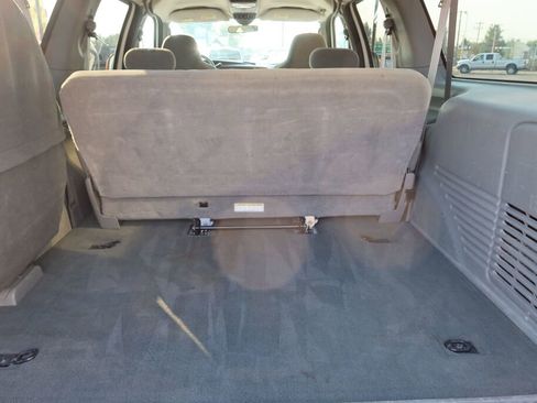Used 2004 Ford Excursion XLT image 18