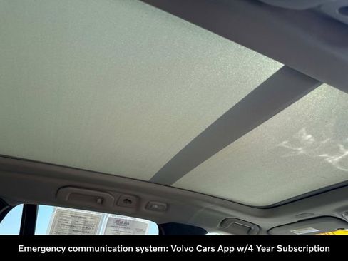 Used 2025 Volvo V60 B5 Cross Country Plus image 15