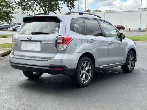 Used 2017 Subaru Forester 2.5i Touring AWD/4WD image 13