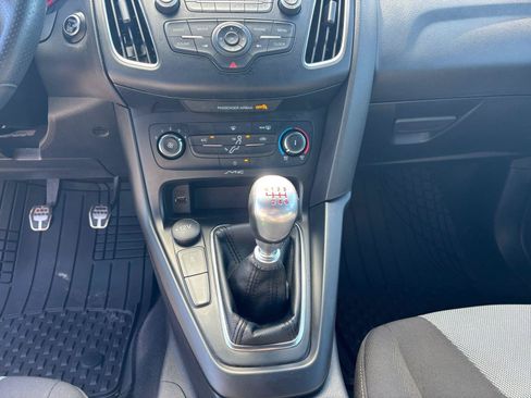 Used 2018 Ford Focus ST FWD image 12