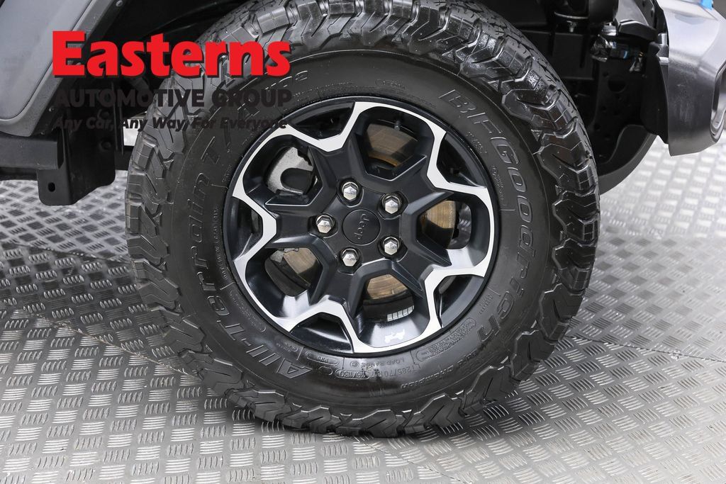 Used 2023 Jeep Wrangler Unlimited Rubicon 4xe w/ Cold Weather Group AWD/4WD image 33