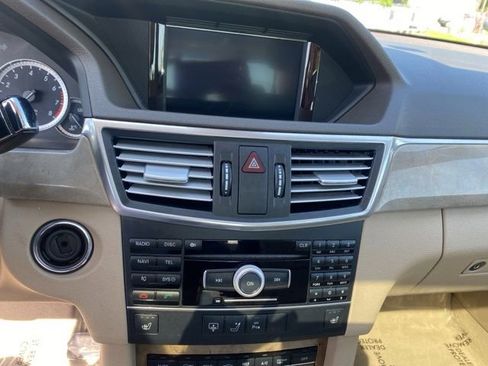 Used 2011 Mercedes-Benz E 350 4MATIC Sedan image 12